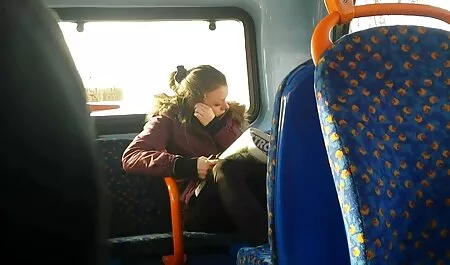 Cô gái game show sex nhật bản tóc vàng