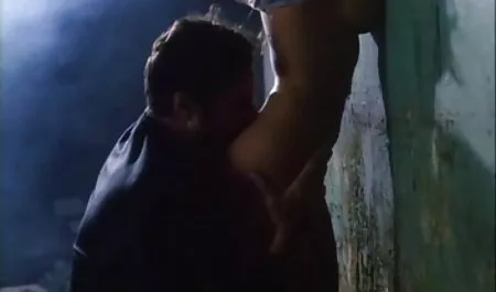 Sexy nymphomaniac với nhiều hình ảnh game sex nhat ban trên khuôn mặt của mình