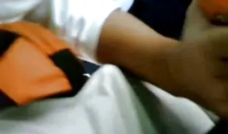 Betty sex game show nhat ban là âm hộ đang bị tấn công bởi gậy.