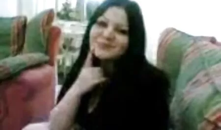 Cô gái tóc vàng gậy rung lên mông sex game nhat ban của mình.