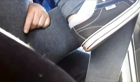 Vú của cô là trò chơi sex ở nhật bản thật.