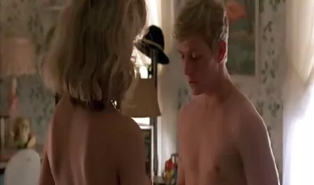 Pissing cô gái game sex nhat ban đó một mình