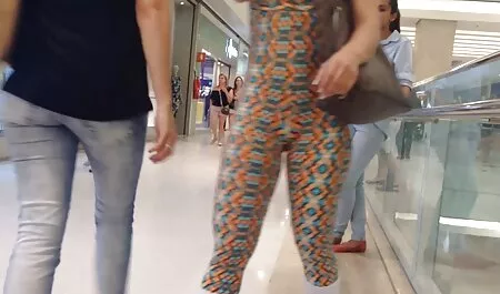 Anh ấy di chuyển tay của ông và ông già game sex nhat ban trong.