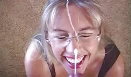 Đỏ đâm xuyên ngực chơi âm đạo game show nhật bản sex