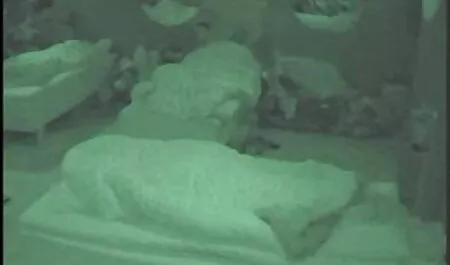 Vẻ người anh không thể dừng lại của bạn lớn với những ngón tay. phim sex trò chơi nhật bản