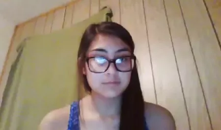 Cô bé đập sex show nhật bản