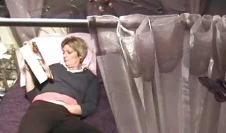 Gái game show sex nhật bản chuột rút bởi khát cripai Hoạt.