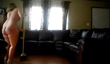 Latin với ngón tay của mình, một game show jav nhat ban trò chơi của mình