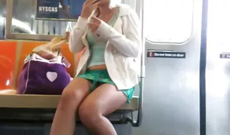 Cô trò chơi sex nhật gái mông tròn deephroats, âm