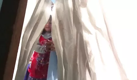 Họ sẽ bắt anh và sau đó, hút lớn trong một sex game nhat ban mặt ảnh.