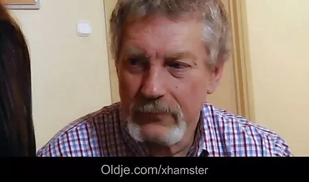 Cô gái tóc vàng cọ xát game show sex nhật âm đạo